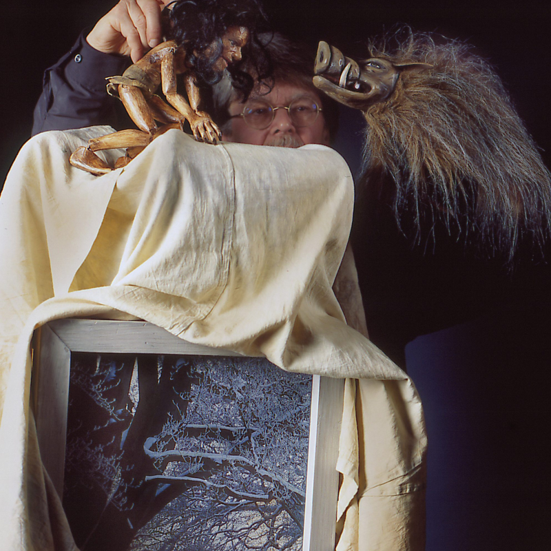 Wolfsjunge kämpft mit Wildschwein aus DER WOLFSJUNGE, Foto: &copy; Rainhard Gottschalck